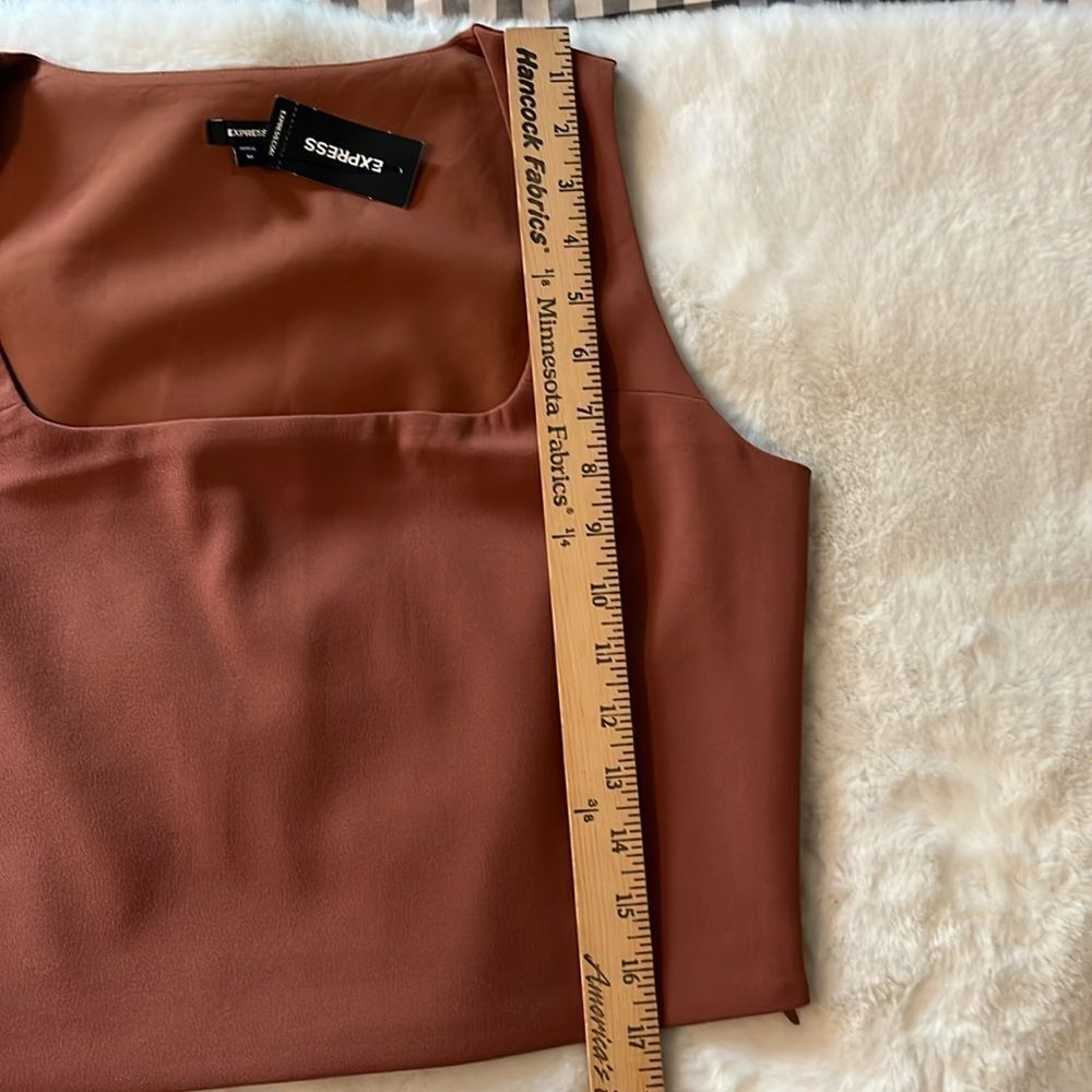 New! Express Square Neck Crop Top in Cognac Size Medium NWT - Picture 11 of 14